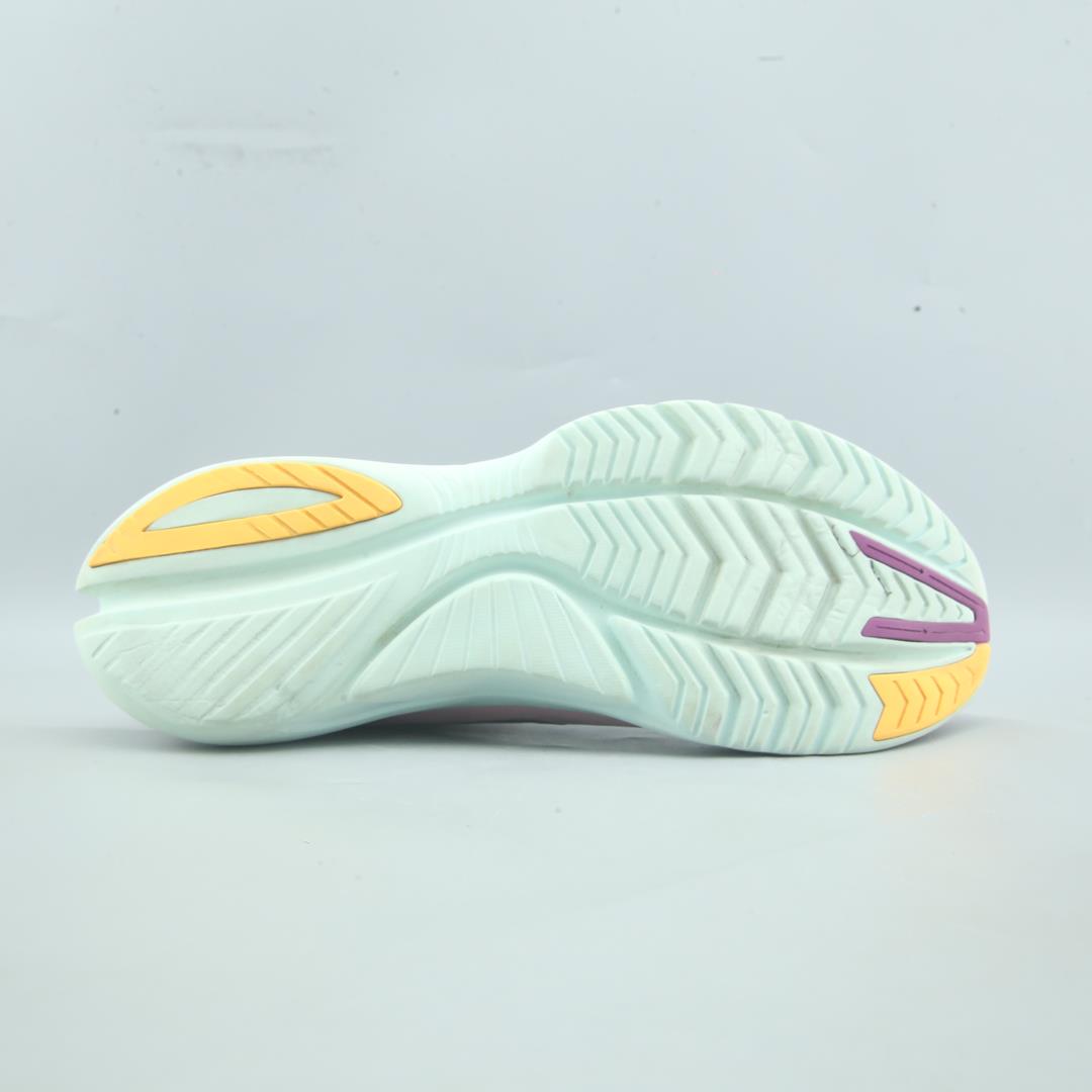 SAUCONY KINVARA 12