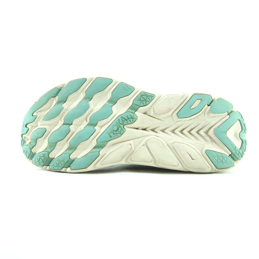 HOKA ONE ONE CLIFTON 8