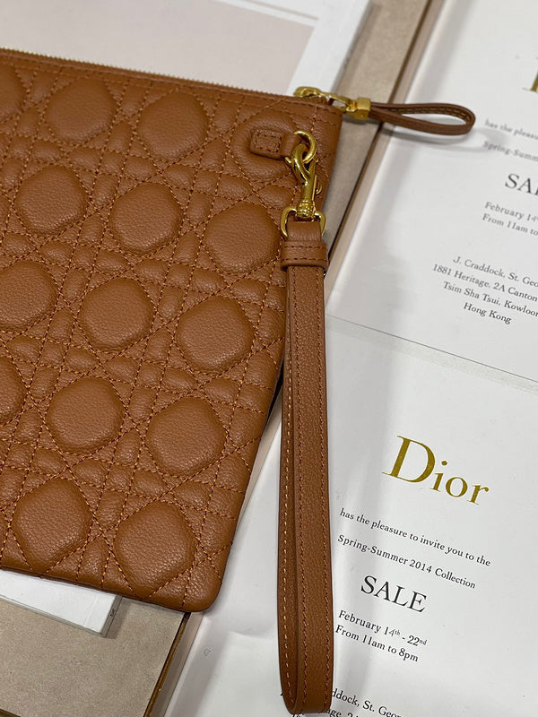 Amelia - DOR Wallets - 055