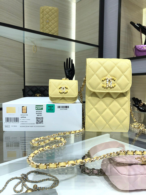 Wellow Bags - Chanel - Bags  - 407