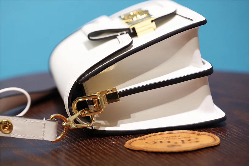 Fan Fashion Lu-Vi bags - 8129
