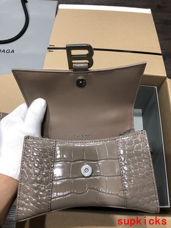 Amelia- BG Hourglass Bags - 105
