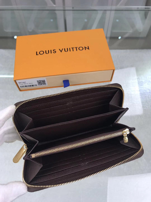Fan Fashion Lu-Vi bags - 10898
