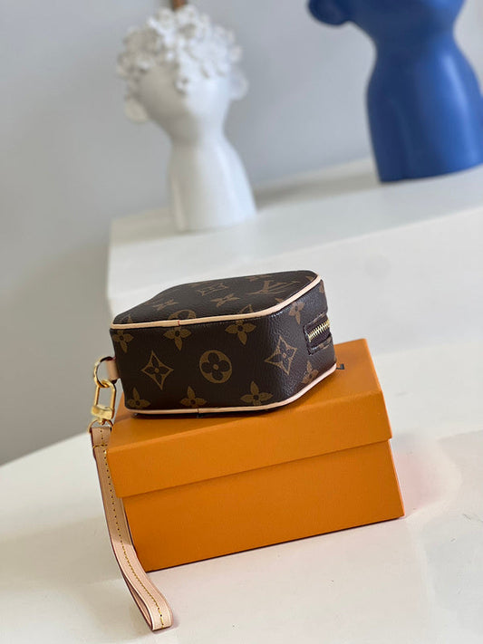 Amelia- LOV  Luxury  Wallets - 545