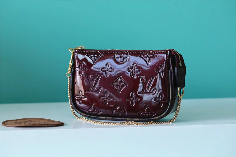 Fan Fashion Lu-Vi bags - 8841