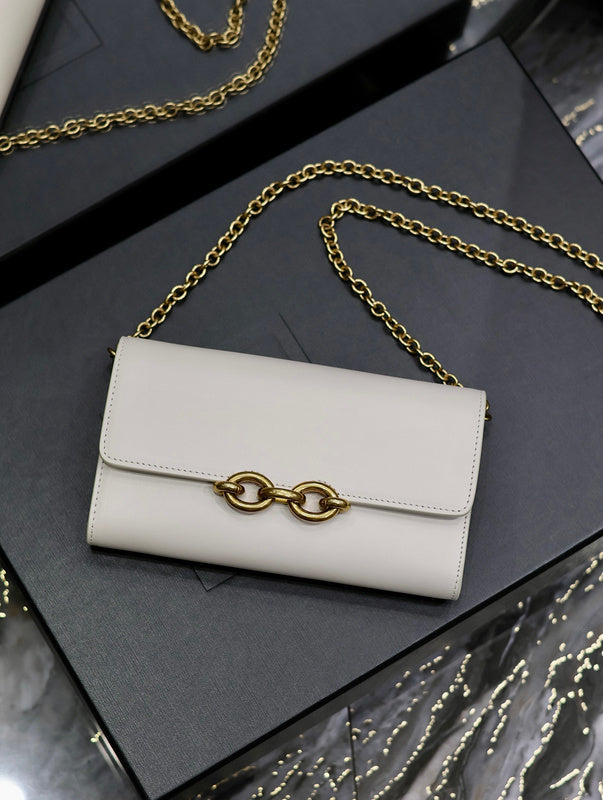 Amelia - YSL Bag - 1932