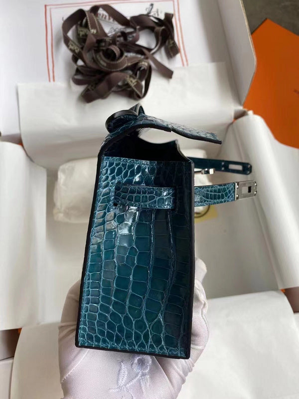 Amelia - HMS Bags - 1533
