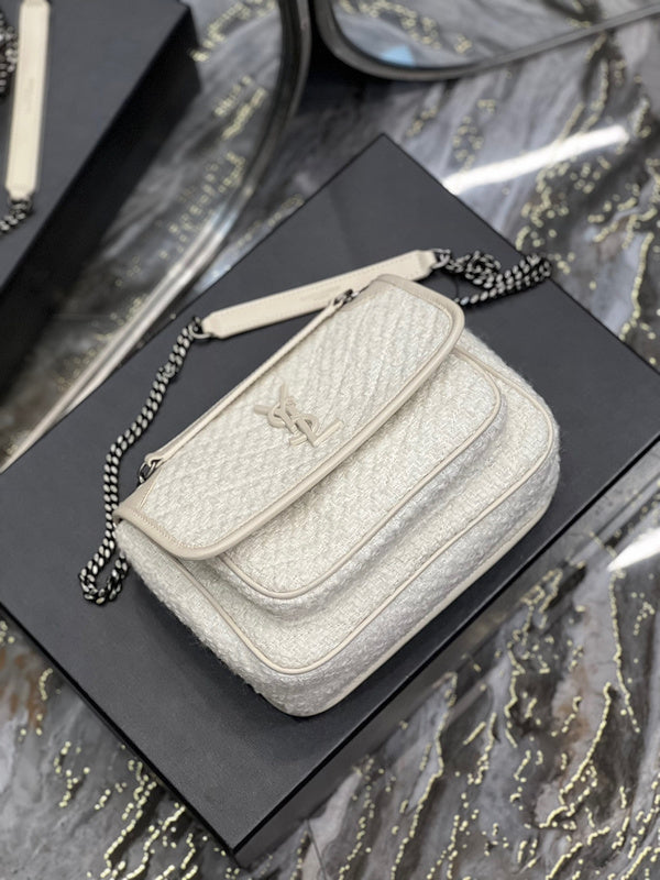 Amelia - YSL Bag - 4221
