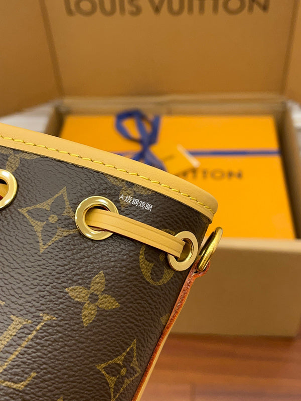 Fan Fashion Lu-Vi Bags - 16637