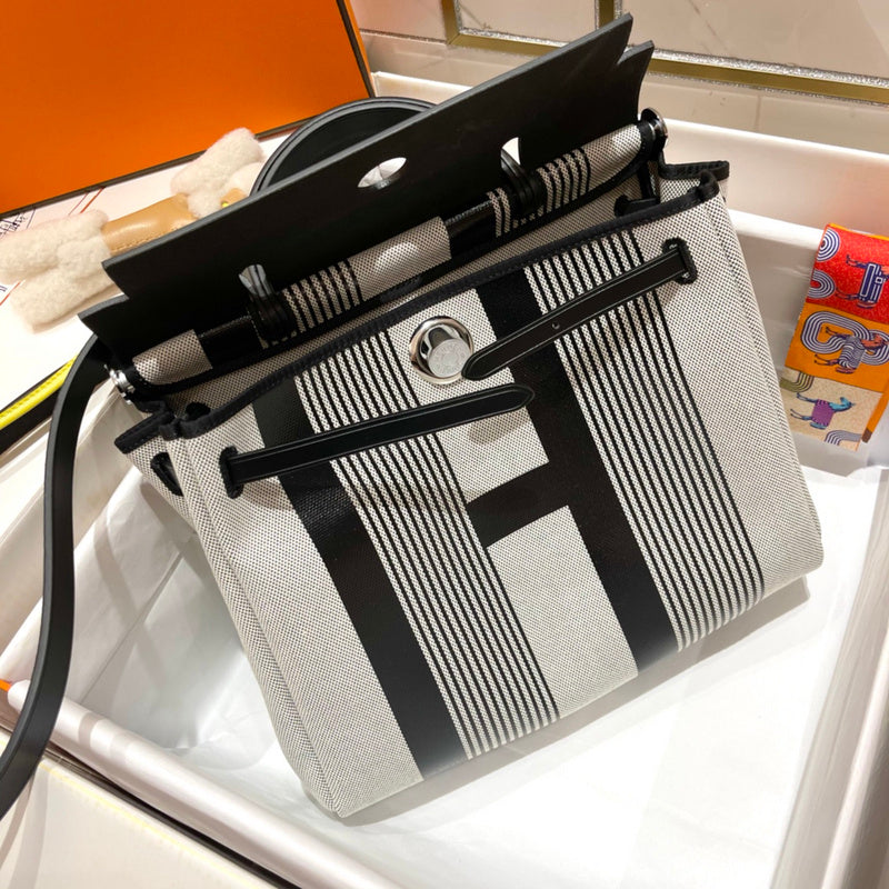 Amelia- HMS Bags - 060