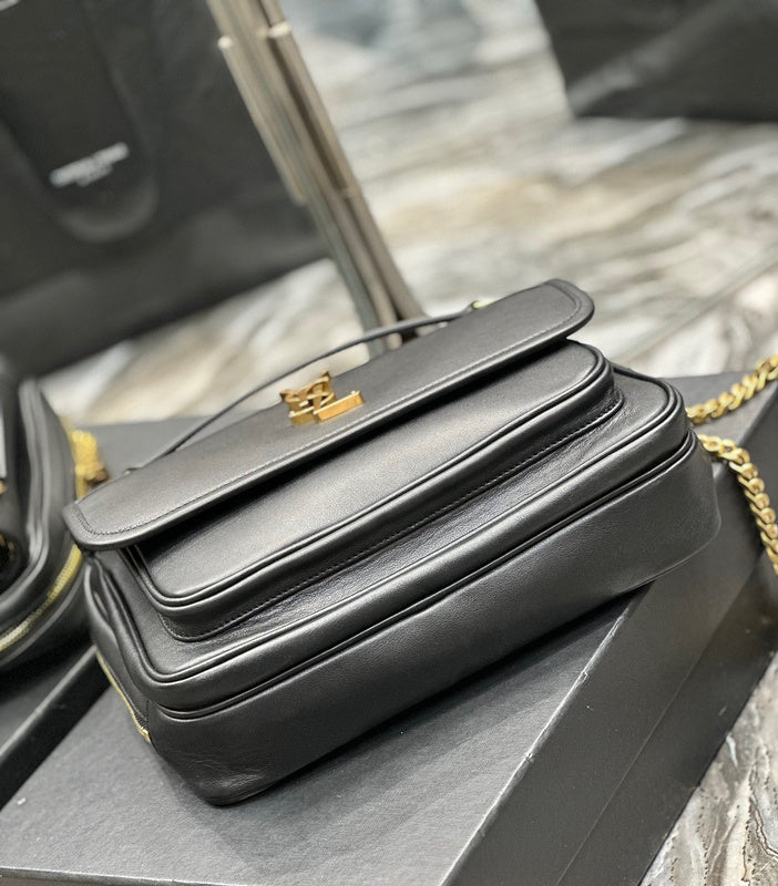 Amelia - YSL Bag - 1777