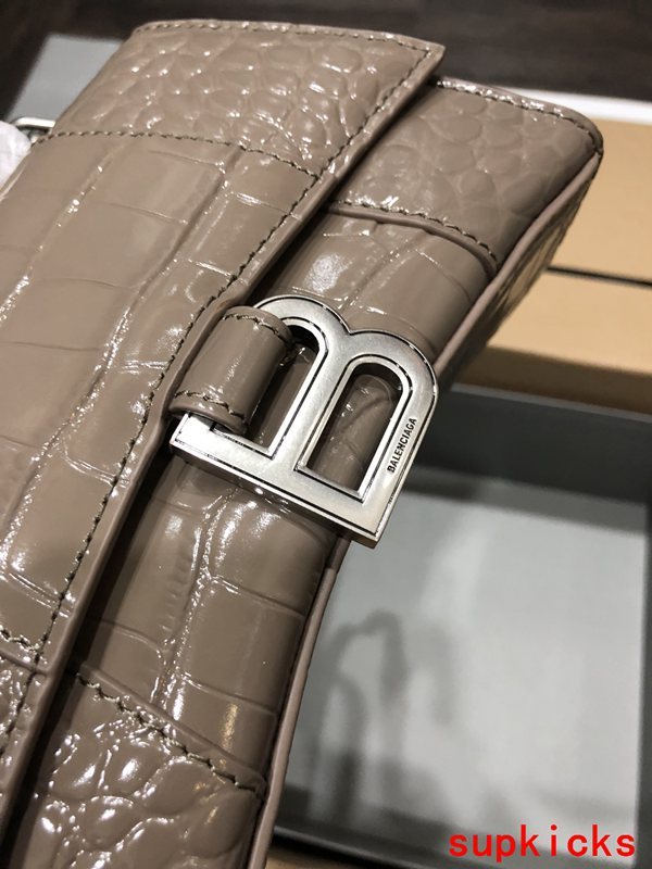 Amelia- BG Hourglass Bags - 105