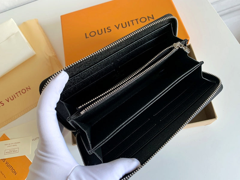 Amelia- LOV  Luxury  Wallets - 729