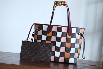 Fan Fashion Lu-Vi bags - 8071