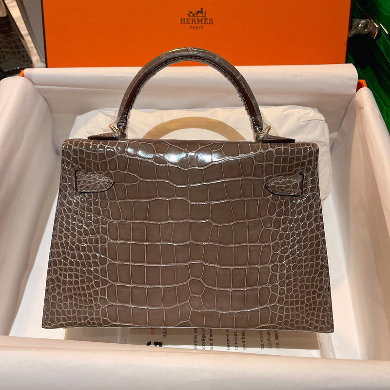 Amelia - HMS Bags - 1817