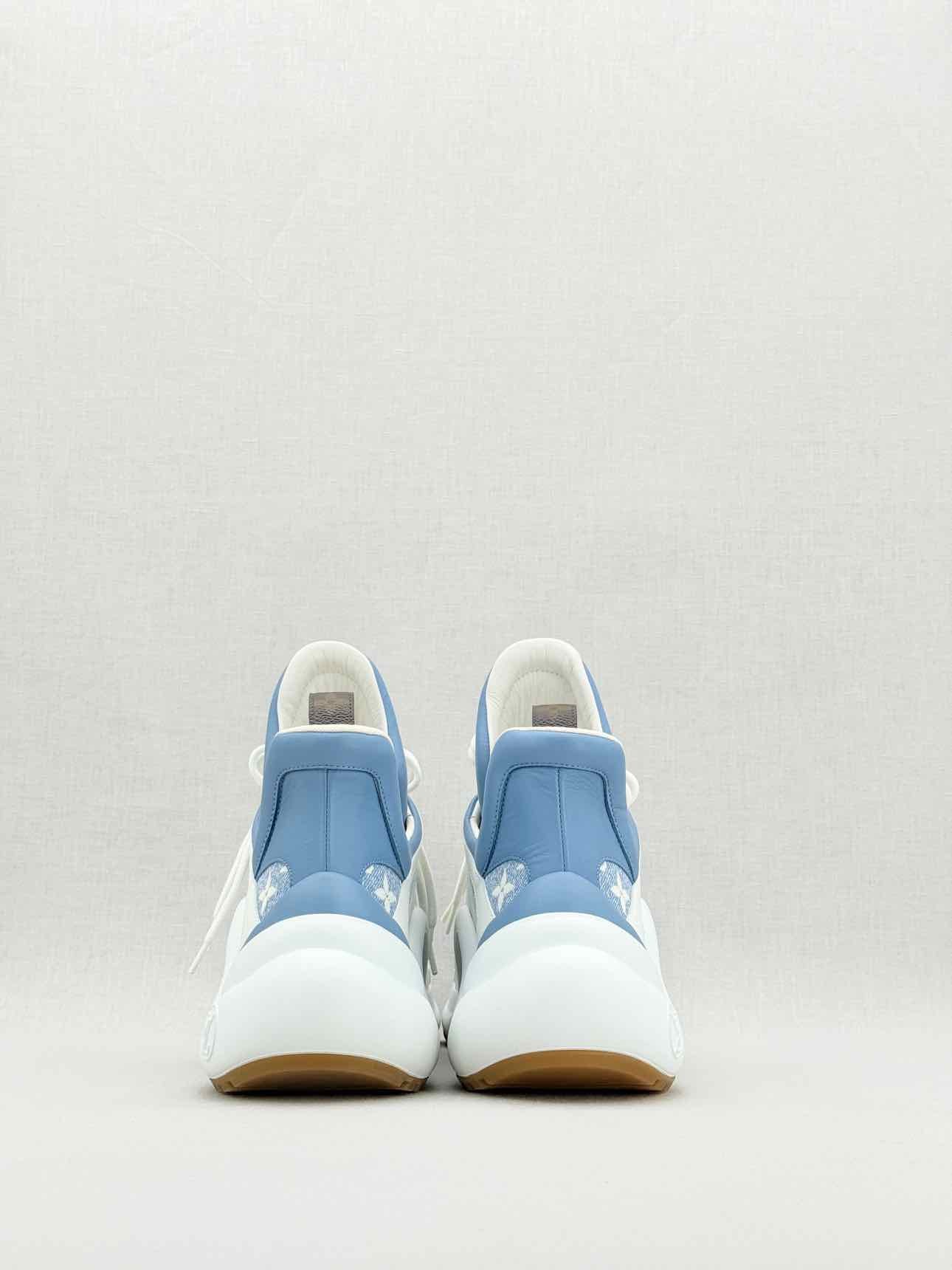 LOUIS VUITTON White & Blue Monogram Size EU 40 Sneakers