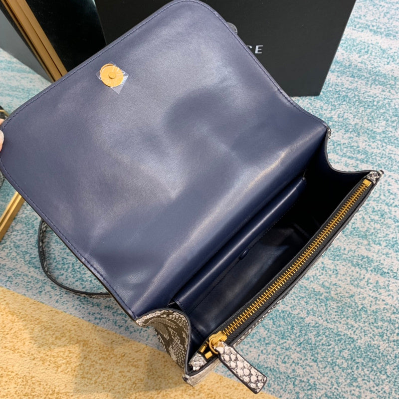 Amelia's Bag Gallery - VAR Bags - 268