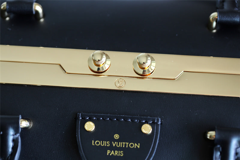 Fan Fashion Lu-Vi bags - 8165