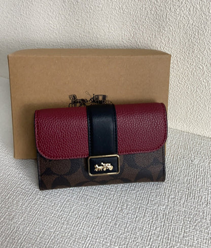 Amelia-i CAH Bags - 002