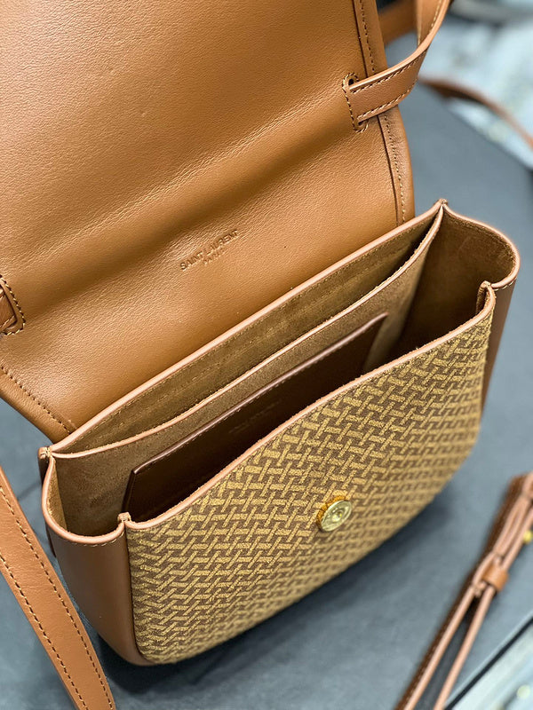Amelia - YSL Bag - 4163