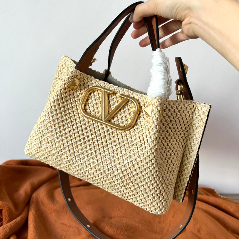 VAL LUXURY BAGS - FOR FASHION LOVERS  AFFORDABLE LUXURY BAGS- 1050