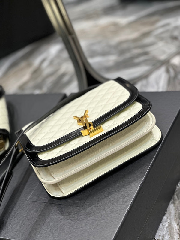 Amelia - YSL Bag - 3989