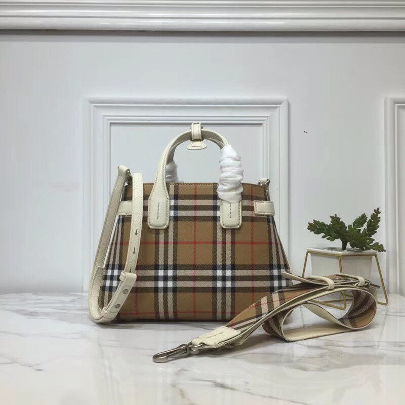 Burberry Bags - Bagsattire   686