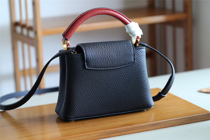 Fan Fashion Lu-Vi bags - 8347