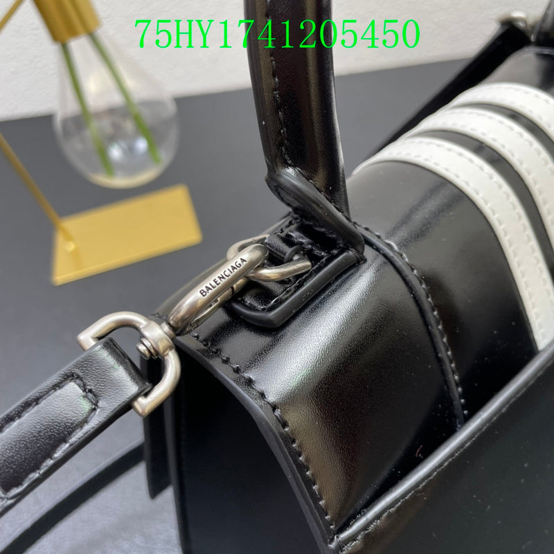 Amelia - BGA Bags - 1942