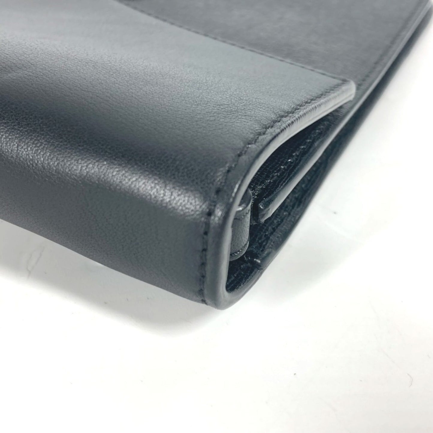 Fendi  Leather Clutch Bag (Pre-Owned)