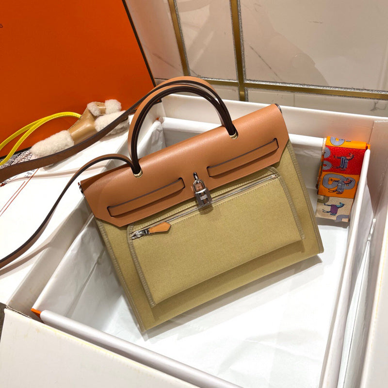 Amelia - HMS Bags - 1702