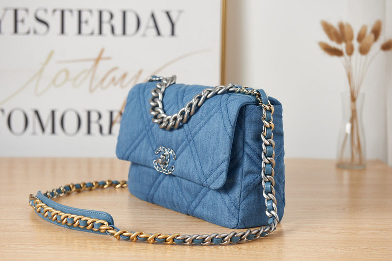Wellow Bags - Chanel - Bags  - 927