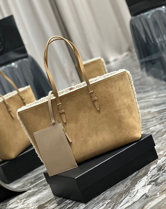 Amelia - YSL Bag - 3944