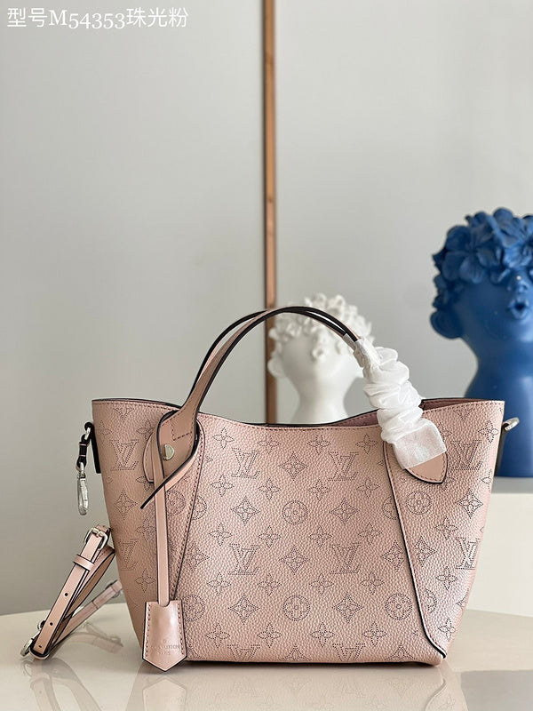 Fan Fashion Lu-Vi bags - 17209