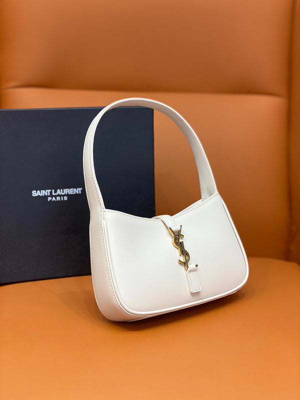 Amelia - YSL Bag - 1989