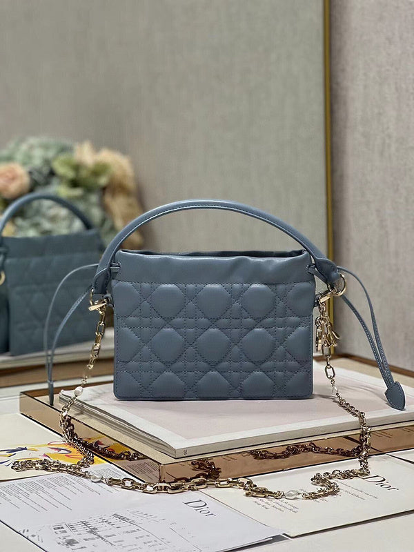 Amelia- DYOR FASHION BAGS - 1656