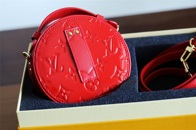Fan Fashion Lu-Vi bags - 8323