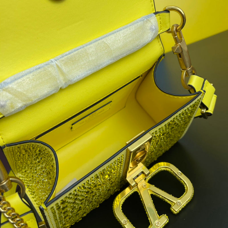 B-VENETA STYLISH HANBAGS FOR WOMEN - - 194