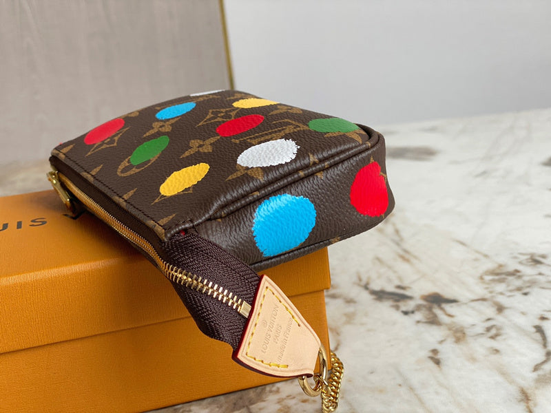 Amelia's Bag Gallery - LOV Bags - 699