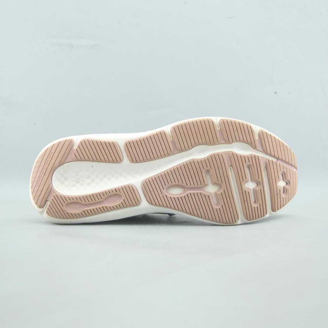 UNDER ARMOUR CHARGED PURSUIT 3