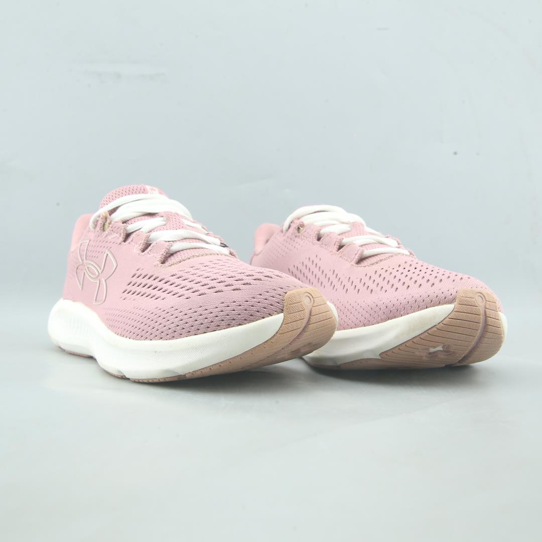 UNDER ARMOUR CHARGED PURSUIT 3