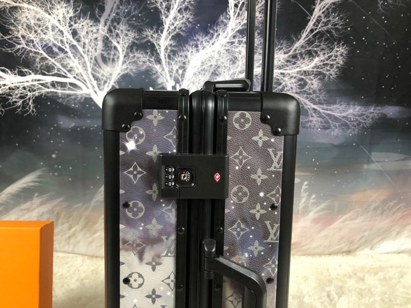 Fan Fashion Lu-Vi bags - 11402