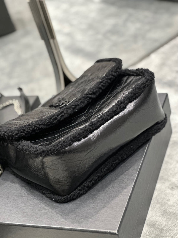 Amelia - YSL Bag - 3909