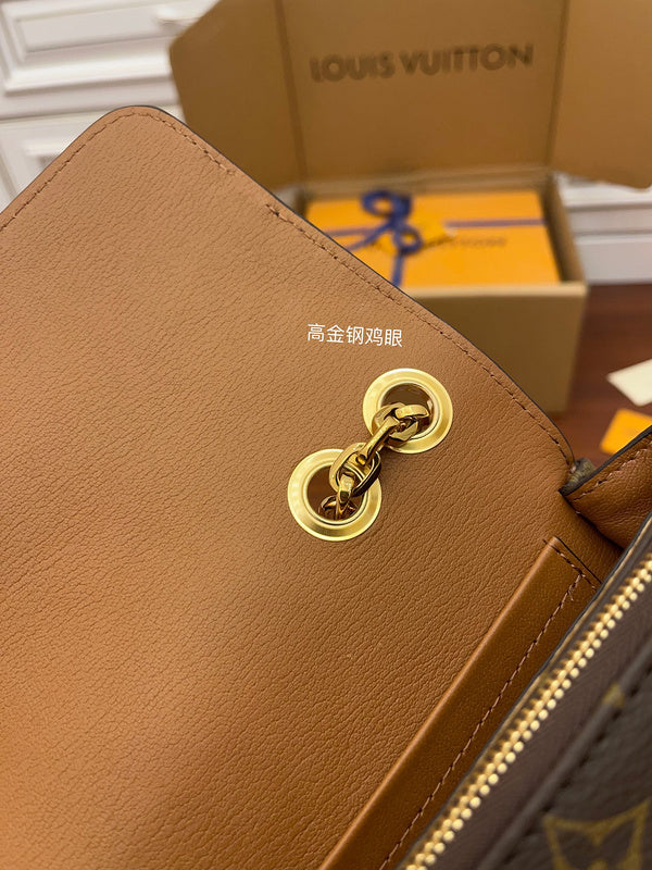 Amelia's Bag Gallery - LOV Bags - 1020
