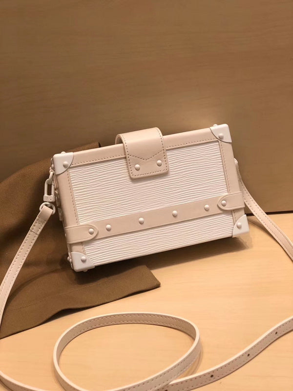 Fan Fashion Lu-Vi bags - 17765