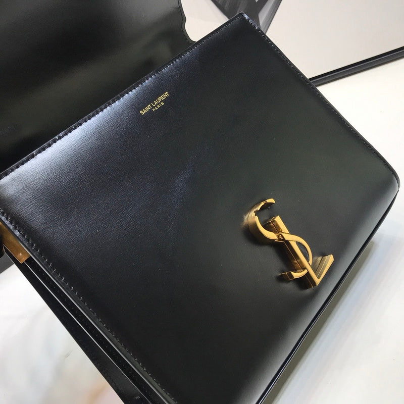 Amelia - YSL Bag - 2205
