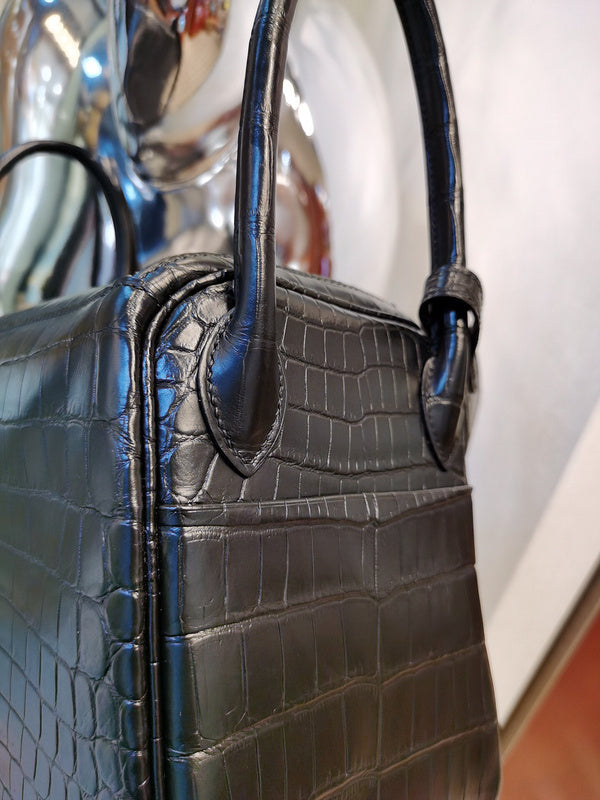 Amelia - HMS Bags - 1752