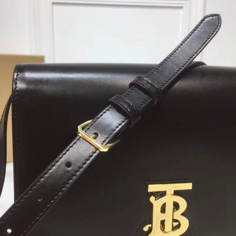 Burberry Bags - Bagsattire   736