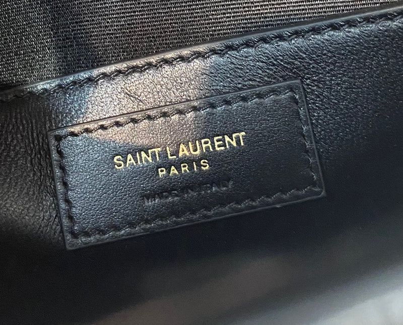 Amelia - YSL Bag - 2075