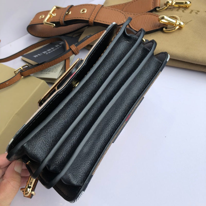 Burberry Bags - Bagsattire   559